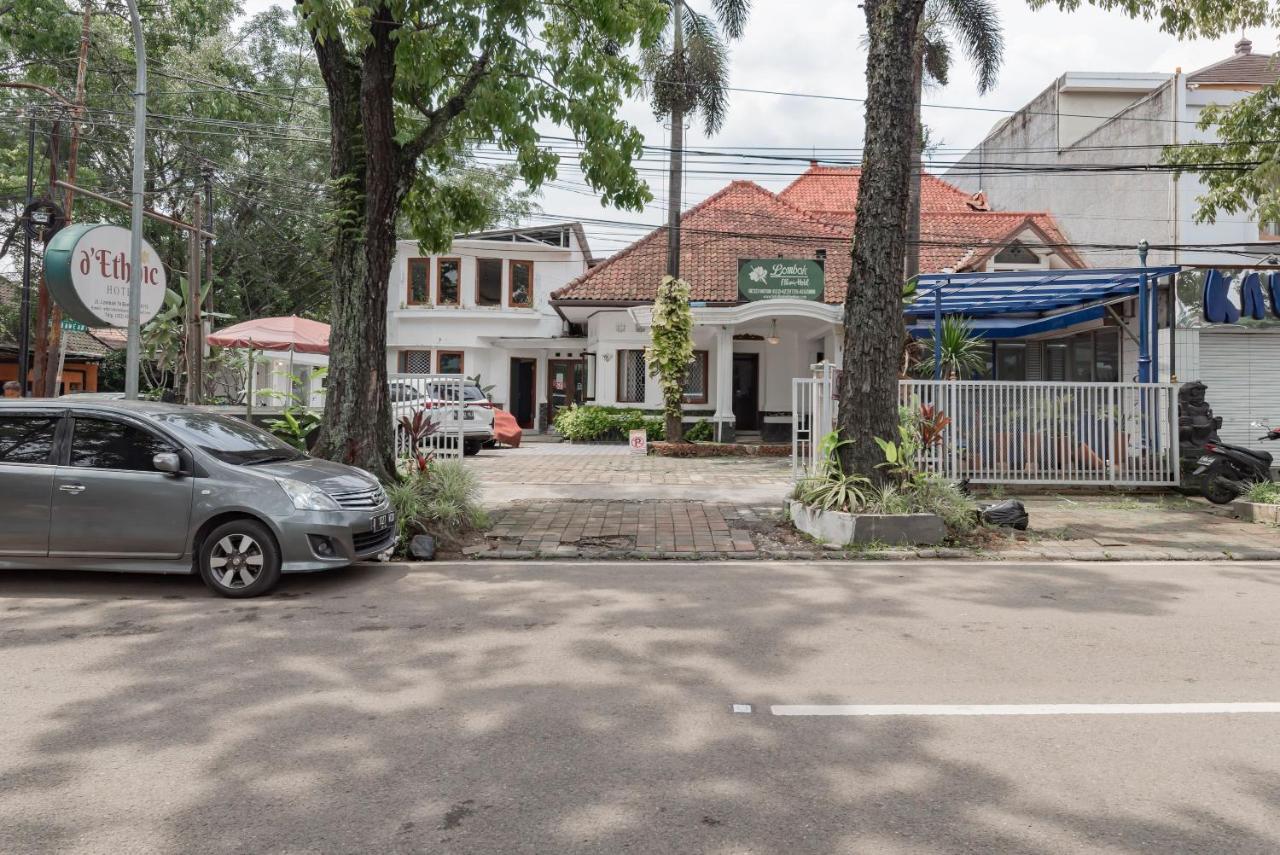 Hotel O Bandung Near Stadion Siliwangi Formerly The Ethnic Hotel Bandung Dış mekan fotoğraf