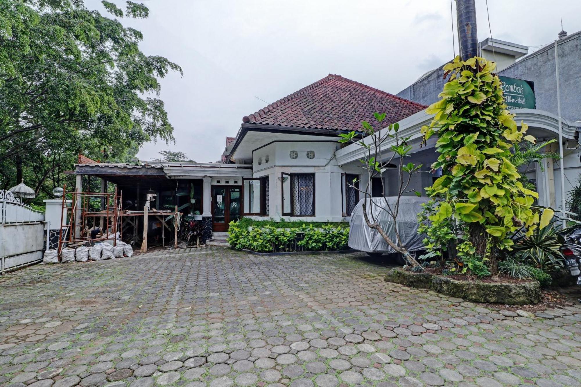 Hotel O Bandung Near Stadion Siliwangi Formerly The Ethnic Hotel Bandung Dış mekan fotoğraf